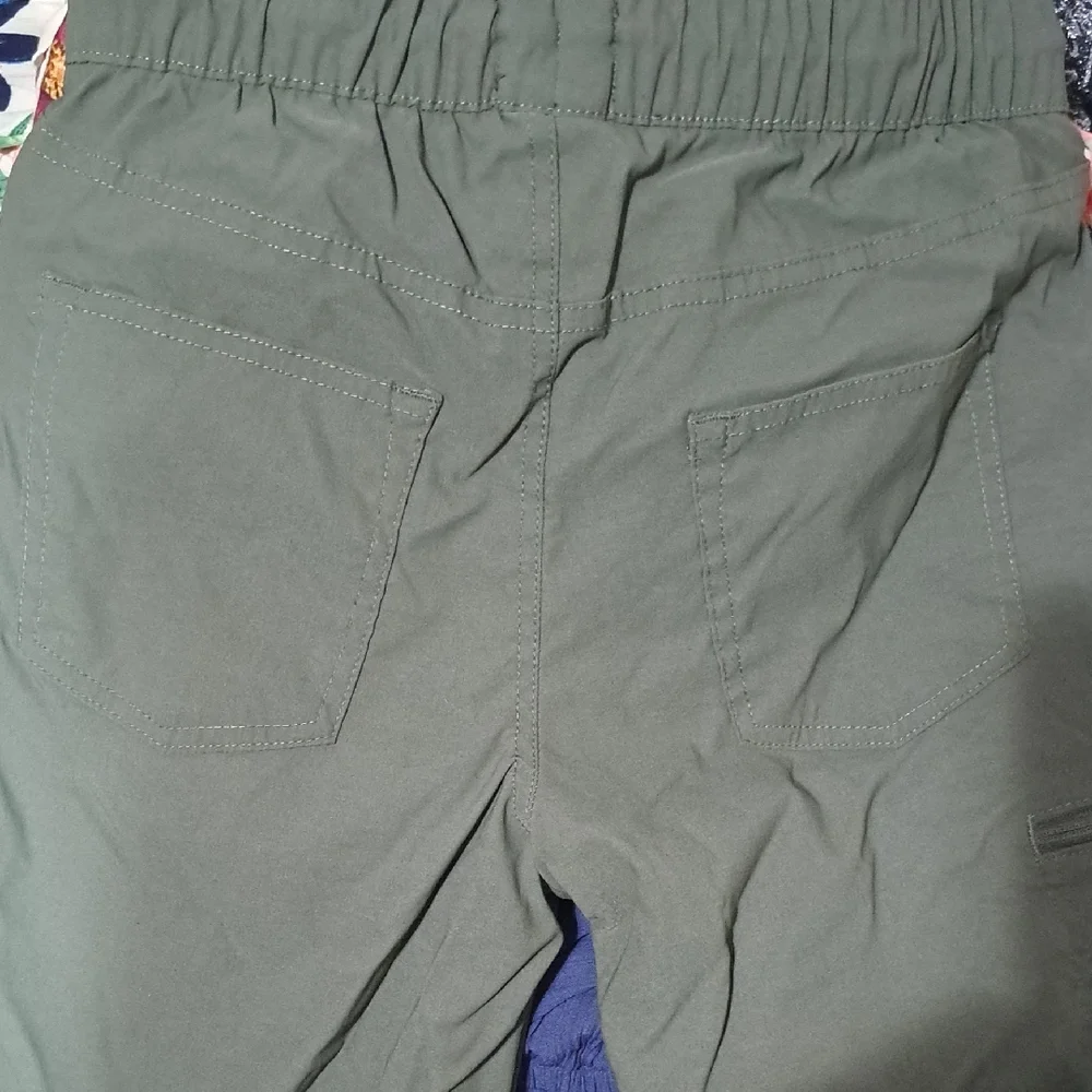 Weatherproof Green Joggers with Elastic Cuffs and Drawstring Waistband